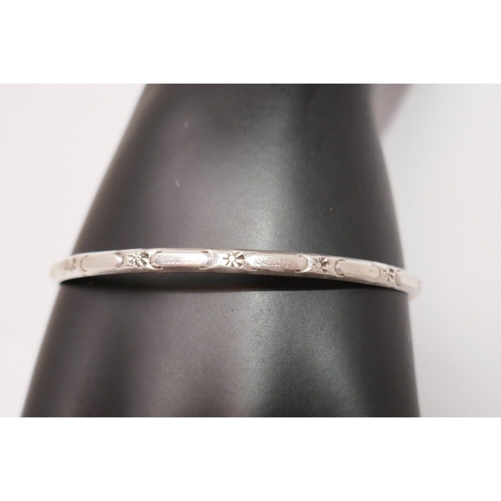 925 Sterling Silver Stamped Flowers Bangle Bracelet - Picture 4 of 8